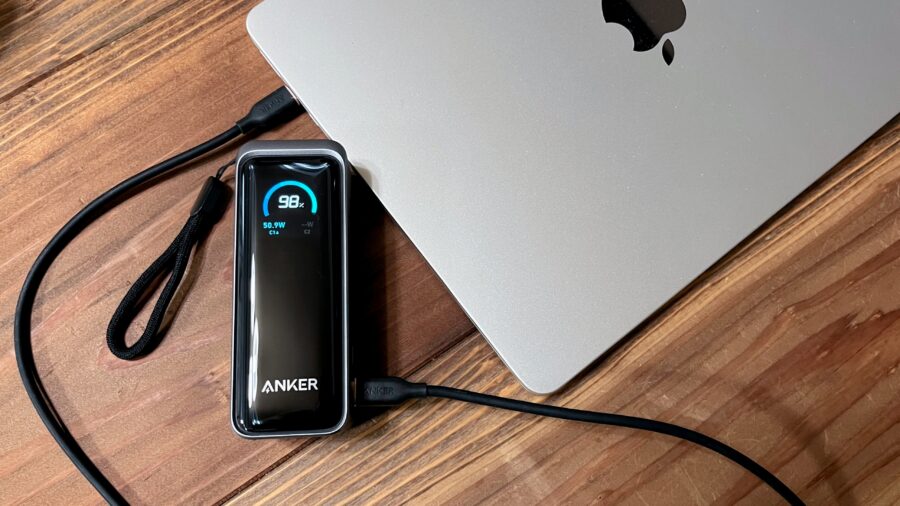 Anker Prime Power Bank　Macに給電